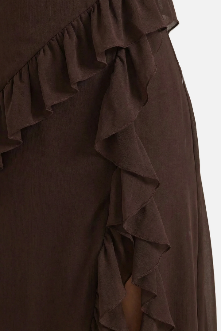 Womens Sleeveless Maxi Dress with Ruffle Trim and Front Slit