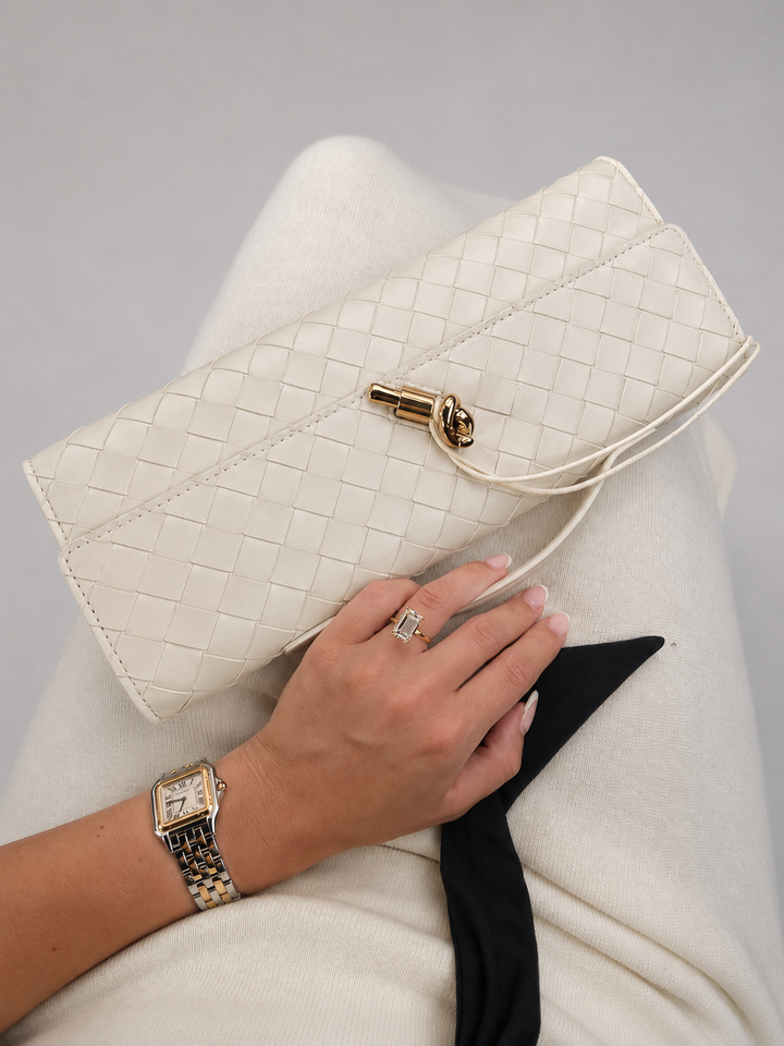 Women's Elegant Woven Leather Clutch Bag