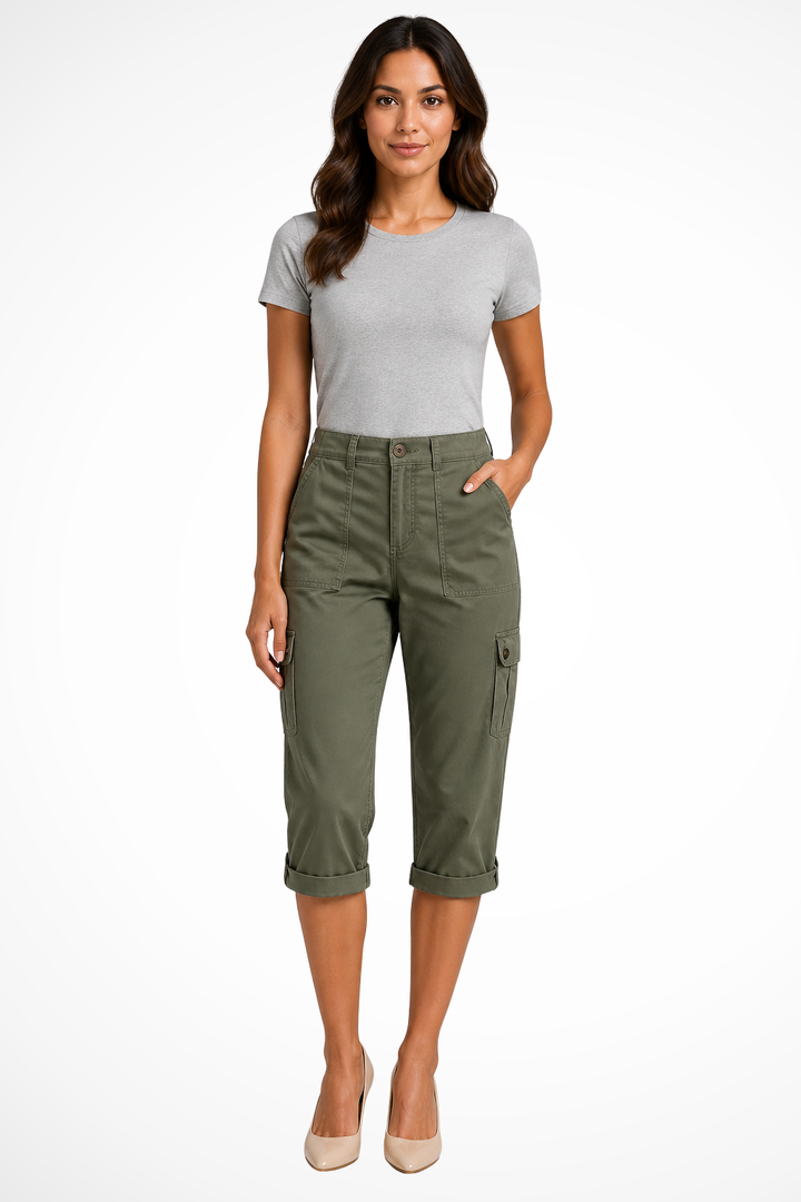 Siopie Women's Relaxed Cargo Cropped Trousers in Army Green