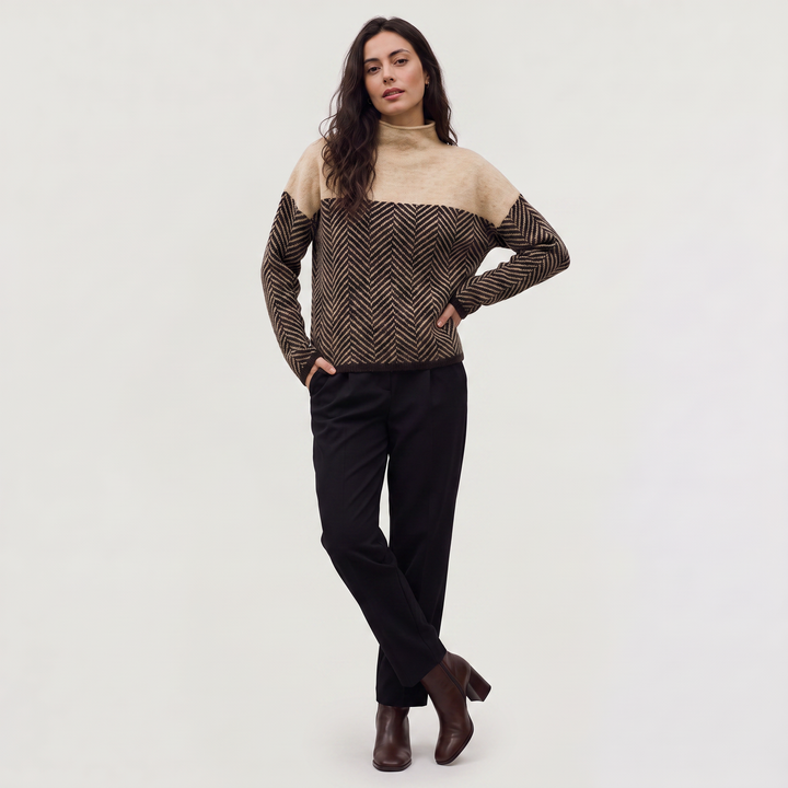 Women's Relaxed Knit Turtleneck Sweater in Beige