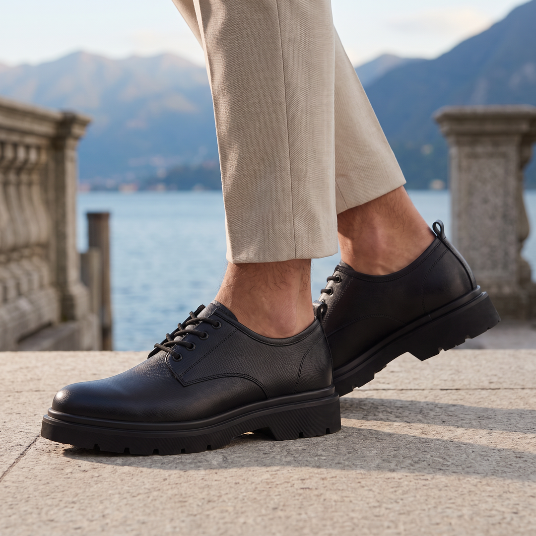 Men's Classic Leather Chunky Lug Sole Derby Shoes