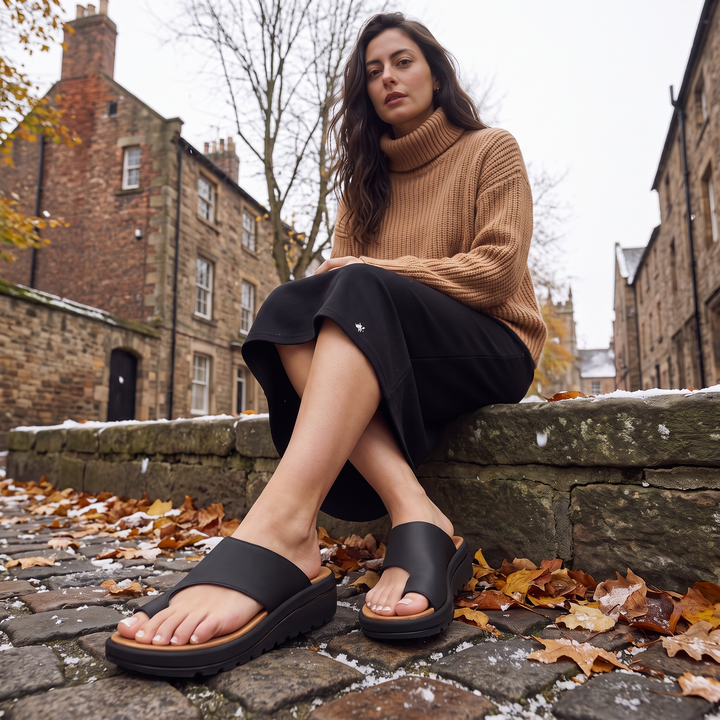 Women's Stylish Leather Toe-Loop Platform Sandals