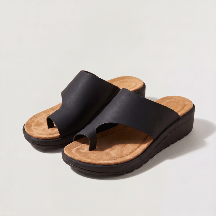 Women's Stylish Leather Toe-Loop Platform Sandals