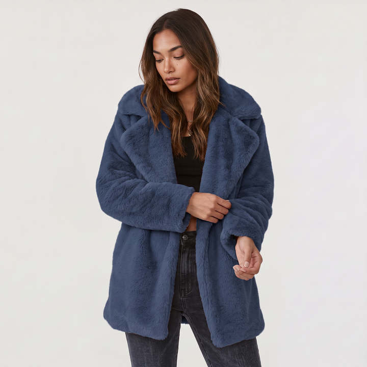 Women's Plush Oversized Short Wool Coat
