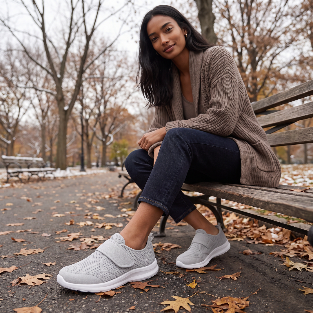 Women's Casual Extra-Wide Strap Walking Shoes