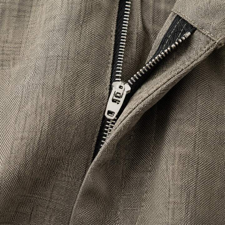 Men's Relaxed Tailored Wide Leg Pleated Trousers