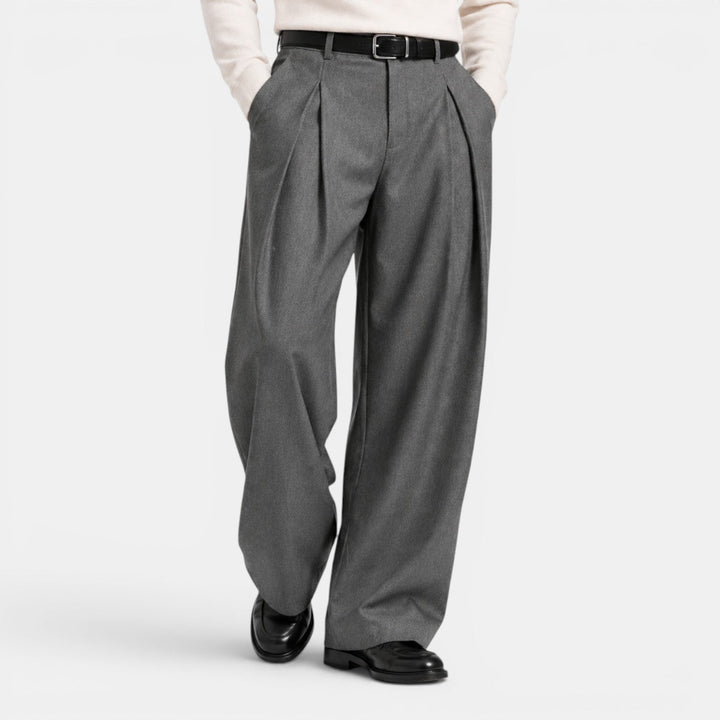 Men's Relaxed Tailored Wide Leg Pleated Trousers