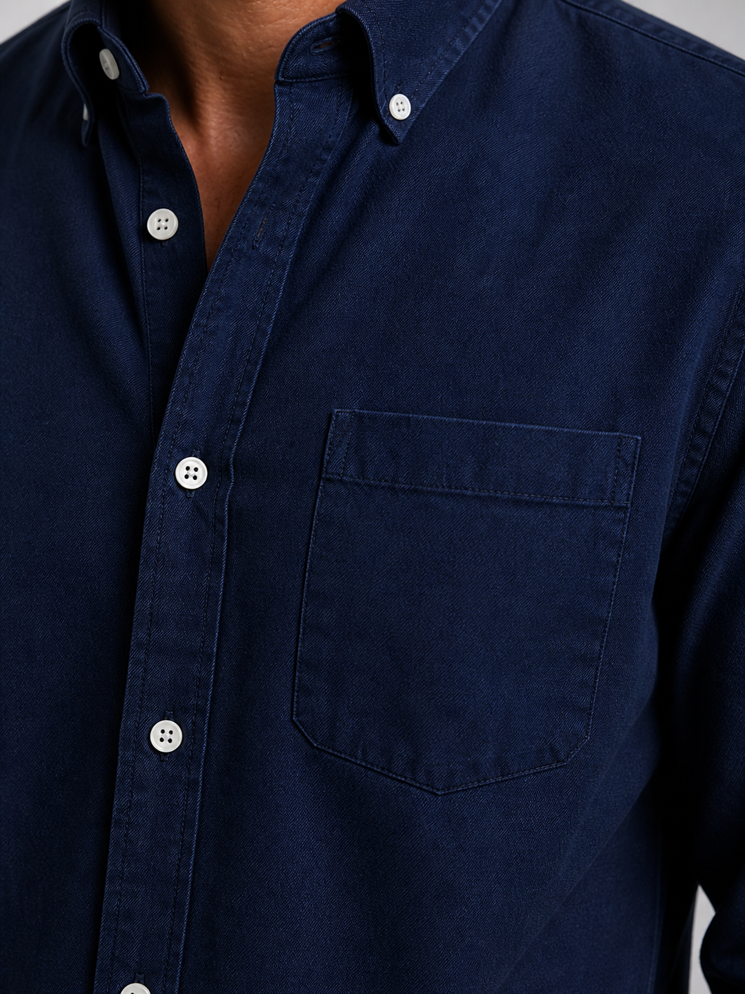 Men's Casual Cotton Button-Down Shirt with Relaxed Fit