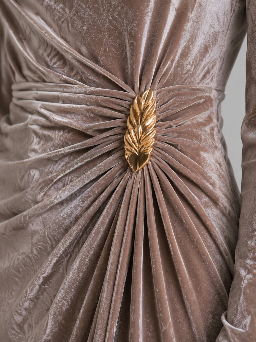 Women's Elegant Velvet Ruched Midi Dress with Two-Tone Waist Detail