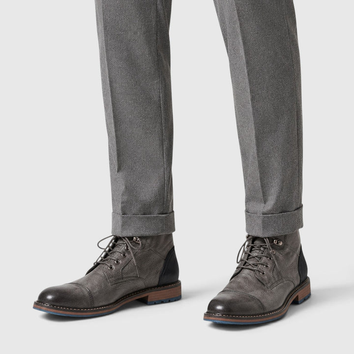 Men's Classic Leather Lace-Up Walking Boots