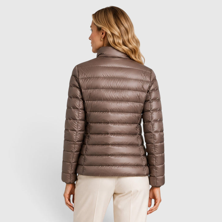 Women's Lightweight Quilted Slim Fit Puffer Jacket with Zip-Up
