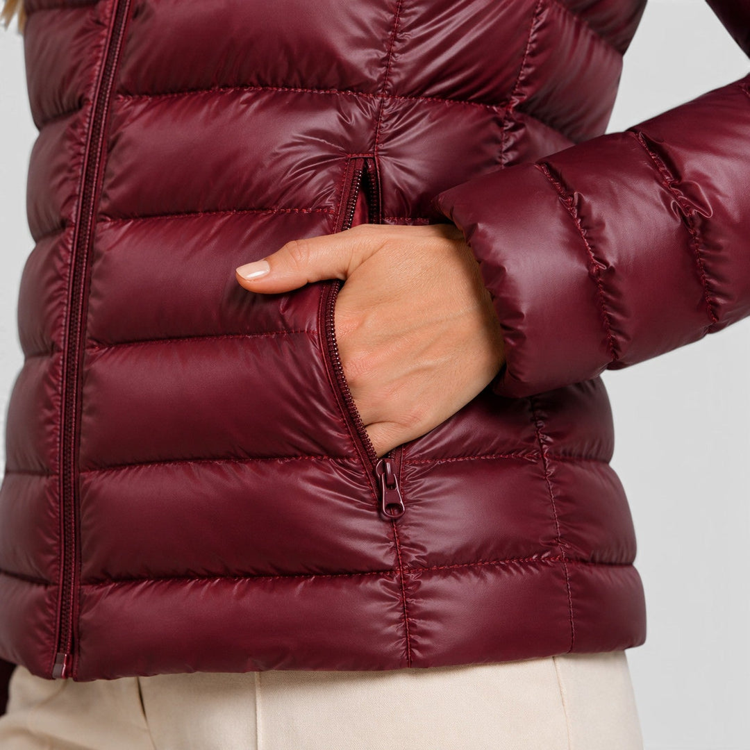 Women's Lightweight Quilted Slim Fit Puffer Jacket with Zip-Up